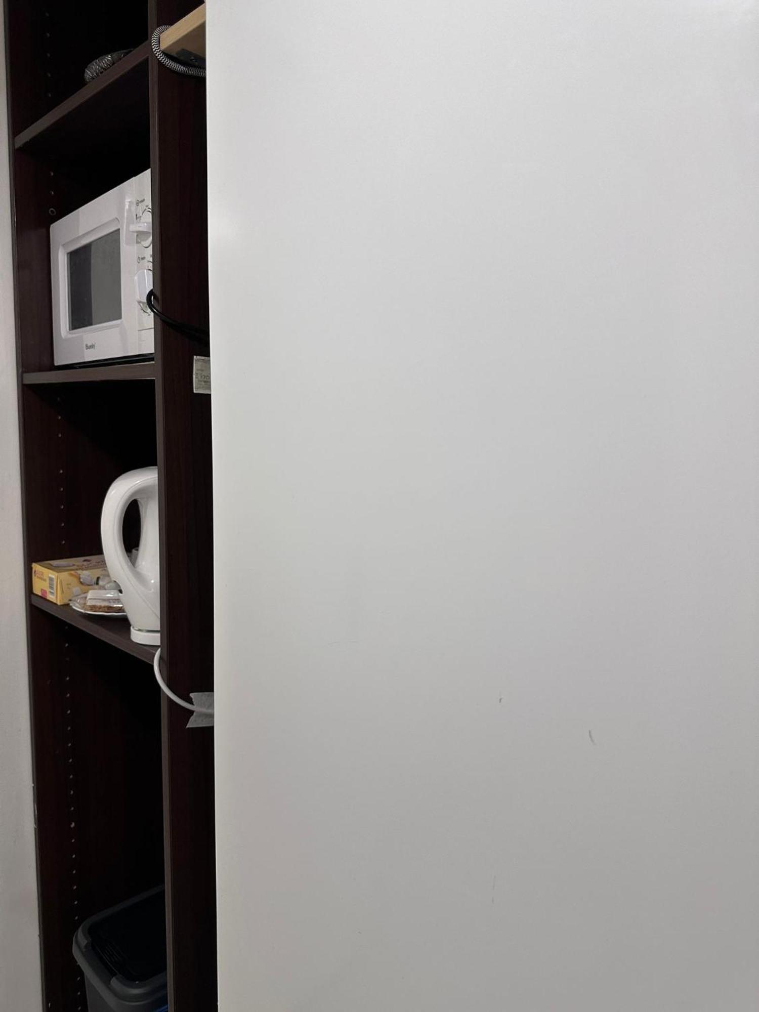 Sri-Indo Bobigny Paris Appartement Buitenkant foto