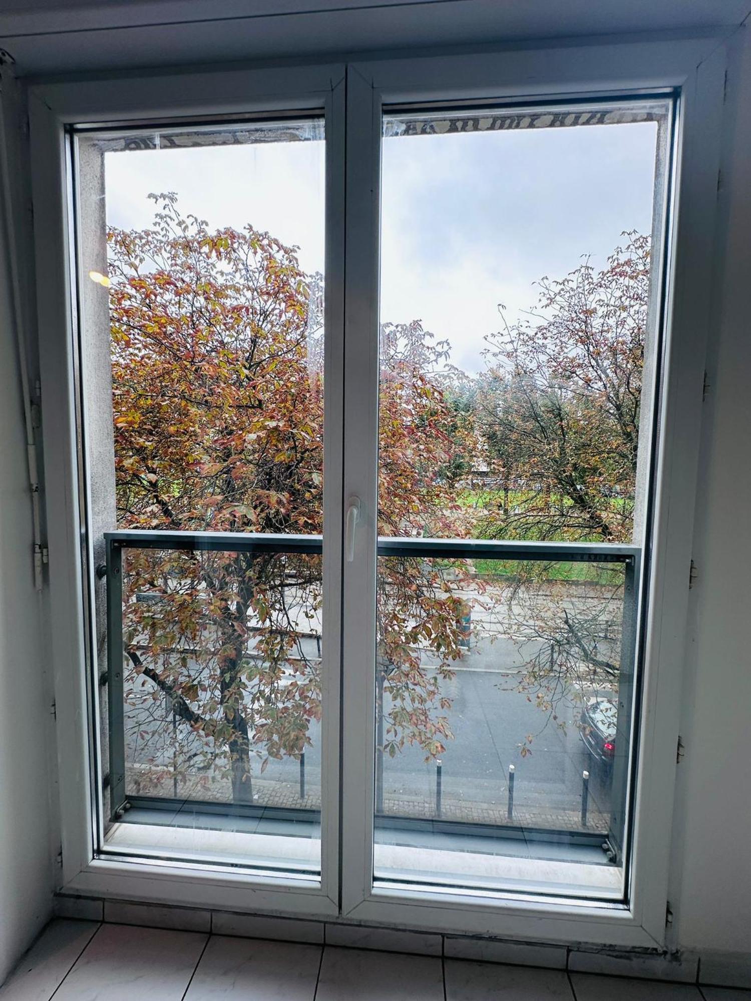 Sri-Indo Bobigny Paris Appartement Buitenkant foto